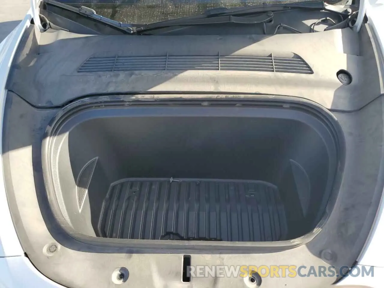 14 Photograph of a damaged car 7SAYGDEEXNF408169 TESLA MODEL Y 2022