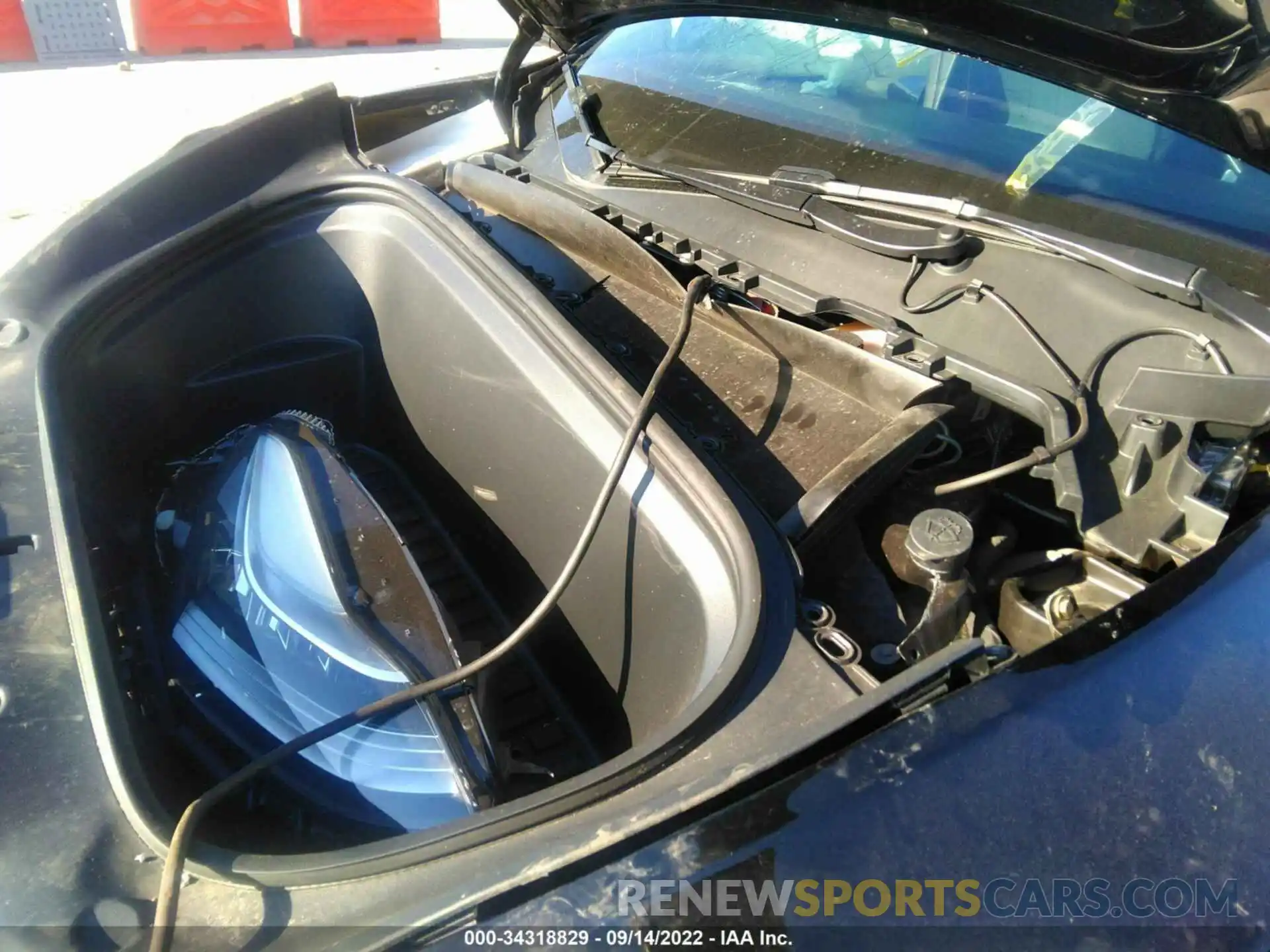 10 Photograph of a damaged car 7SAYGDEEXNF435565 TESLA MODEL Y 2022