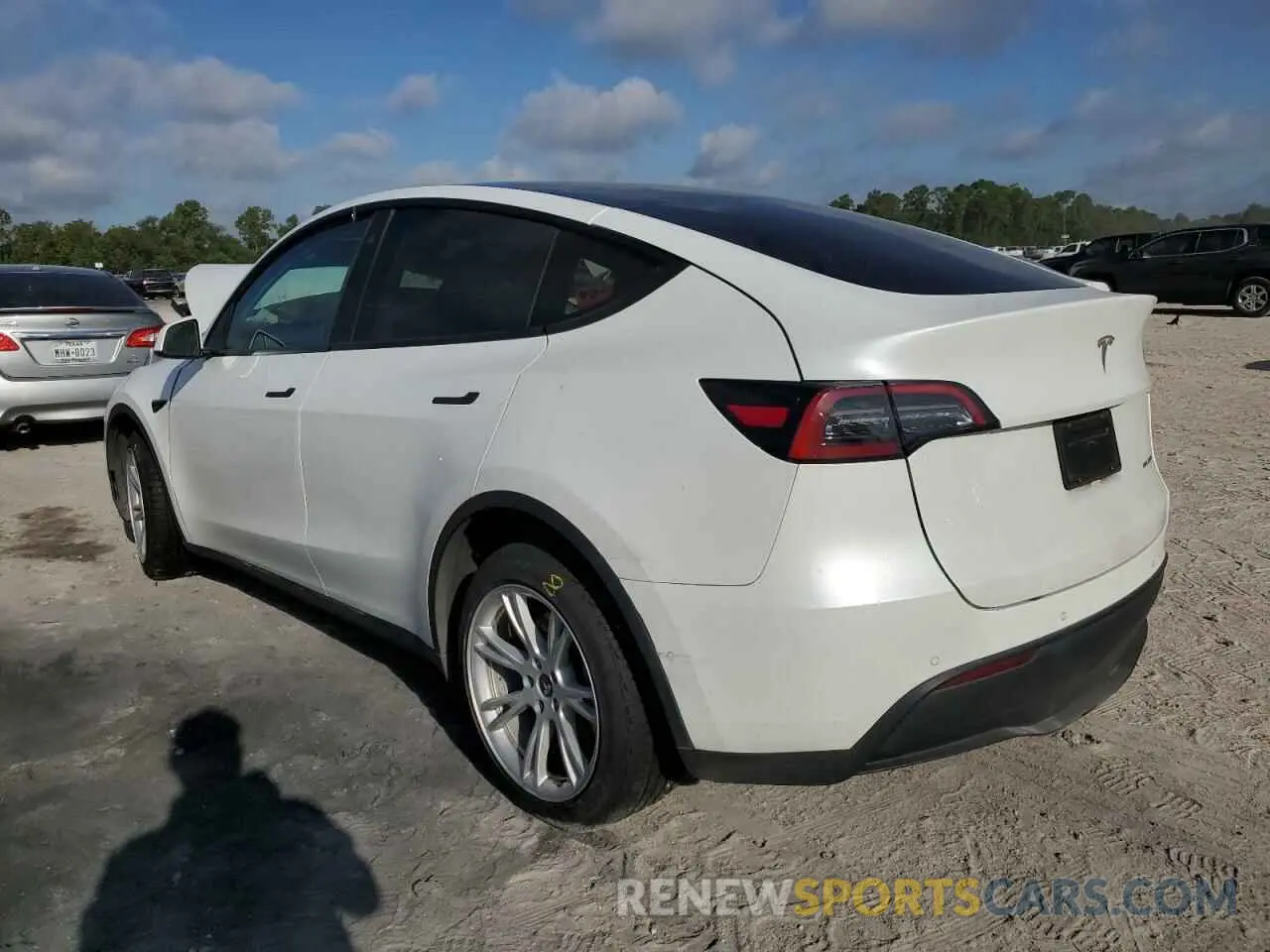 2 Photograph of a damaged car 7SAYGDEEXNF437882 TESLA MODEL Y 2022