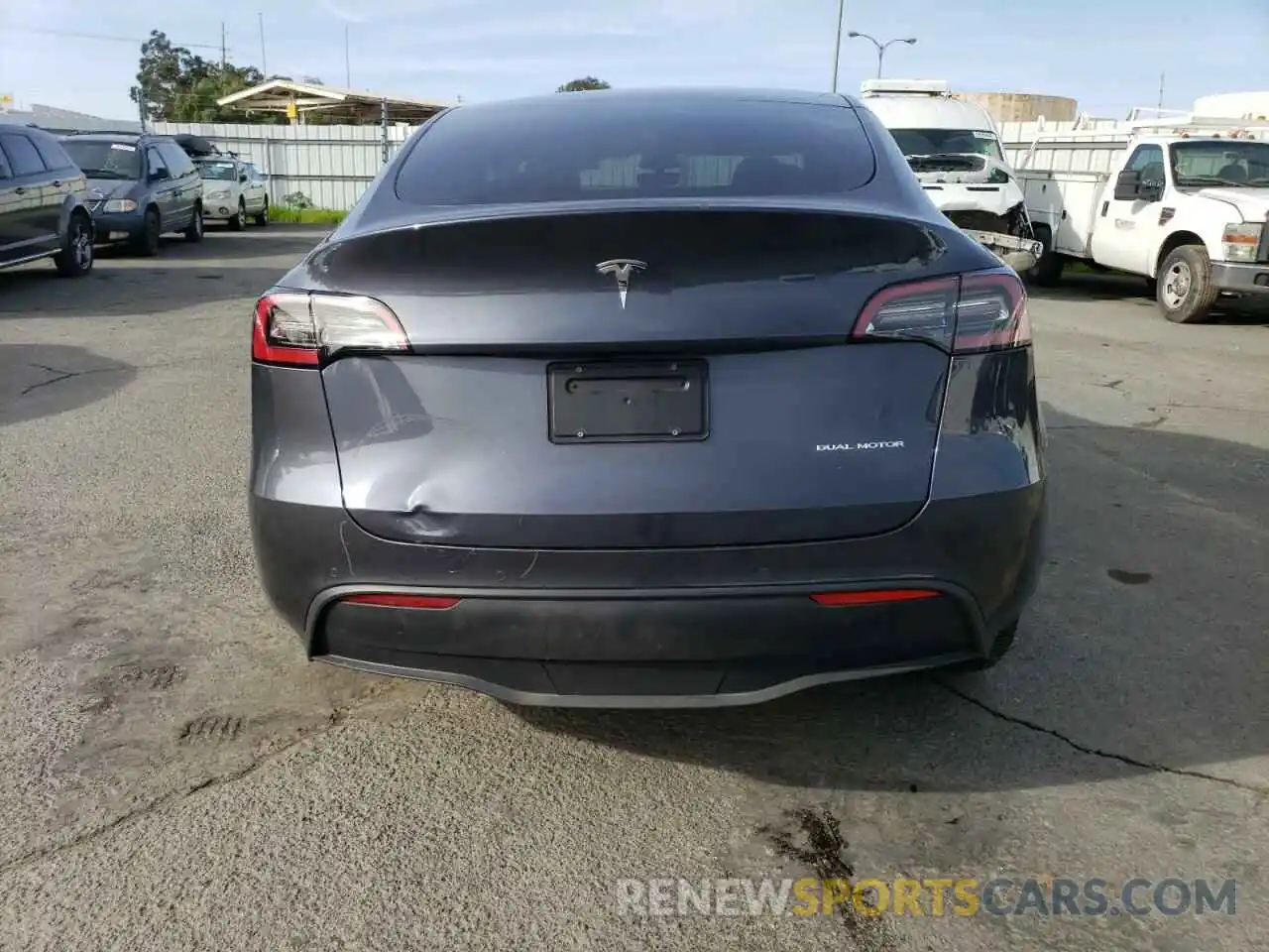 6 Photograph of a damaged car 7SAYGDEEXNF491506 TESLA MODEL Y 2022