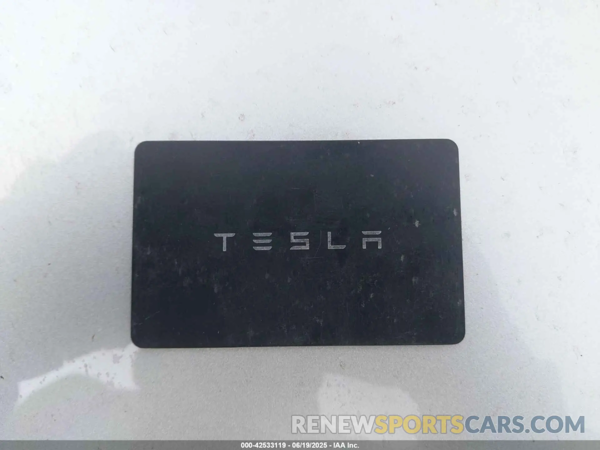 11 Photograph of a damaged car 7SAYGDEEXNF507123 TESLA MODEL Y 2022