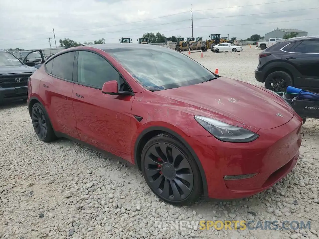 4 Photograph of a damaged car 7SAYGDEF0NF312799 TESLA MODEL Y 2022