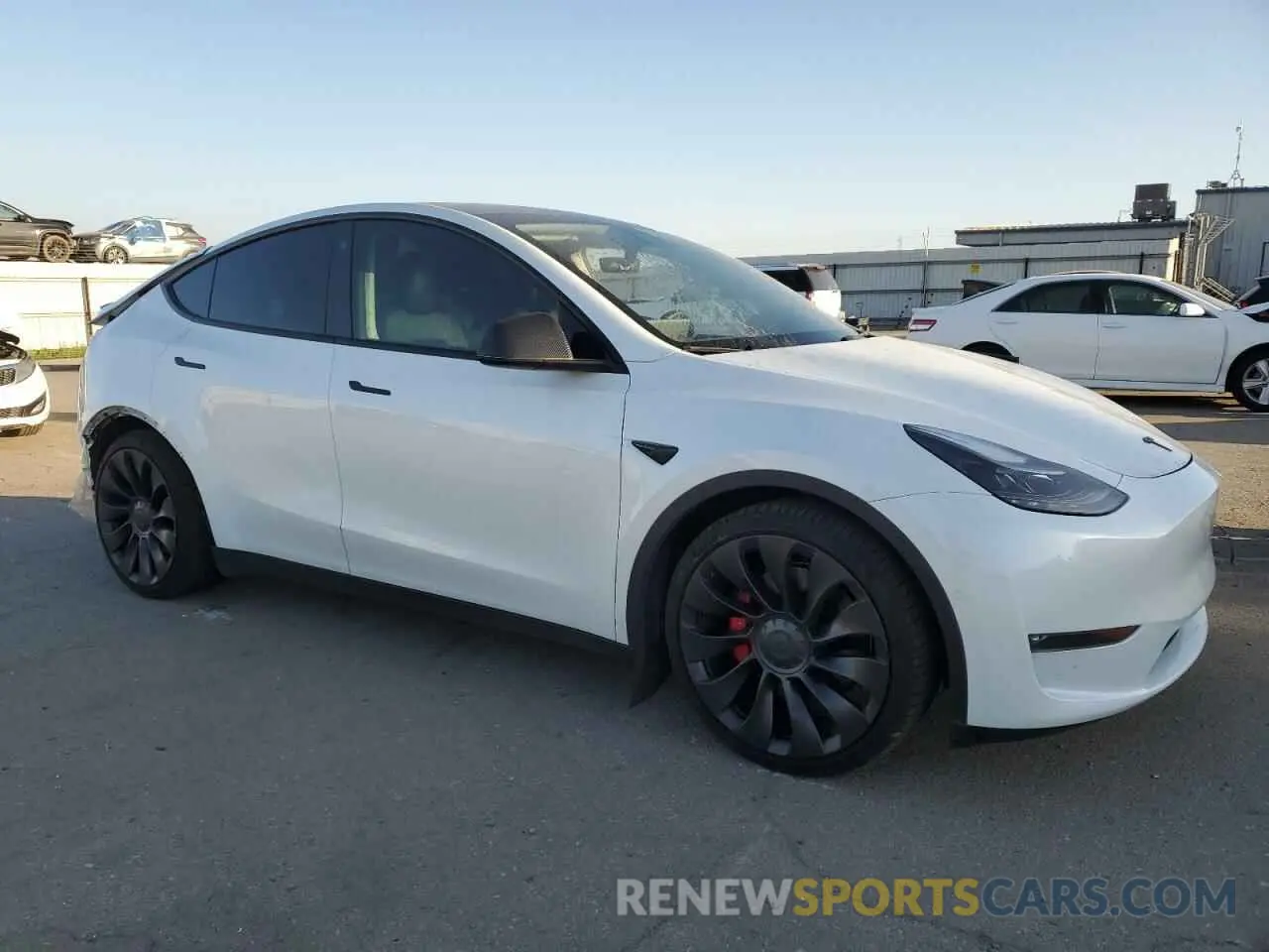 4 Photograph of a damaged car 7SAYGDEF0NF397241 TESLA MODEL Y 2022
