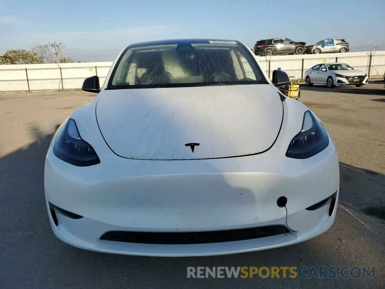 5 Photograph of a damaged car 7SAYGDEF0NF397241 TESLA MODEL Y 2022