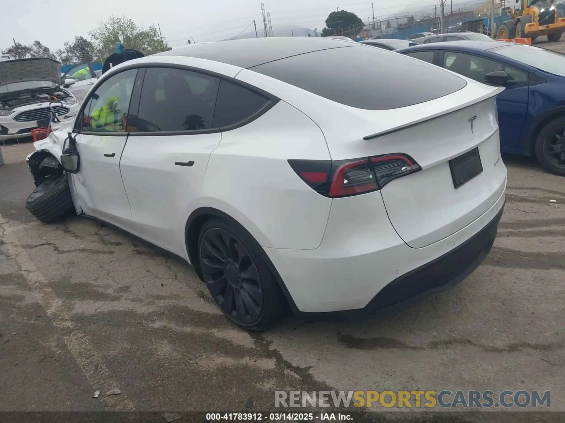 3 Photograph of a damaged car 7SAYGDEF0NF400560 TESLA MODEL Y 2022