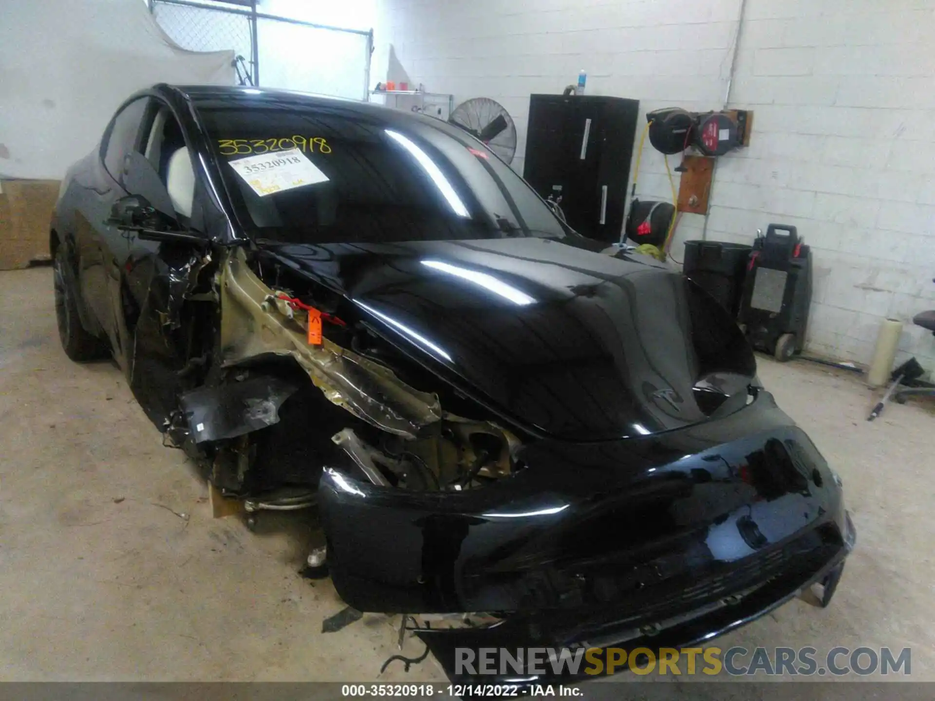 1 Photograph of a damaged car 7SAYGDEF0NF411252 TESLA MODEL Y 2022