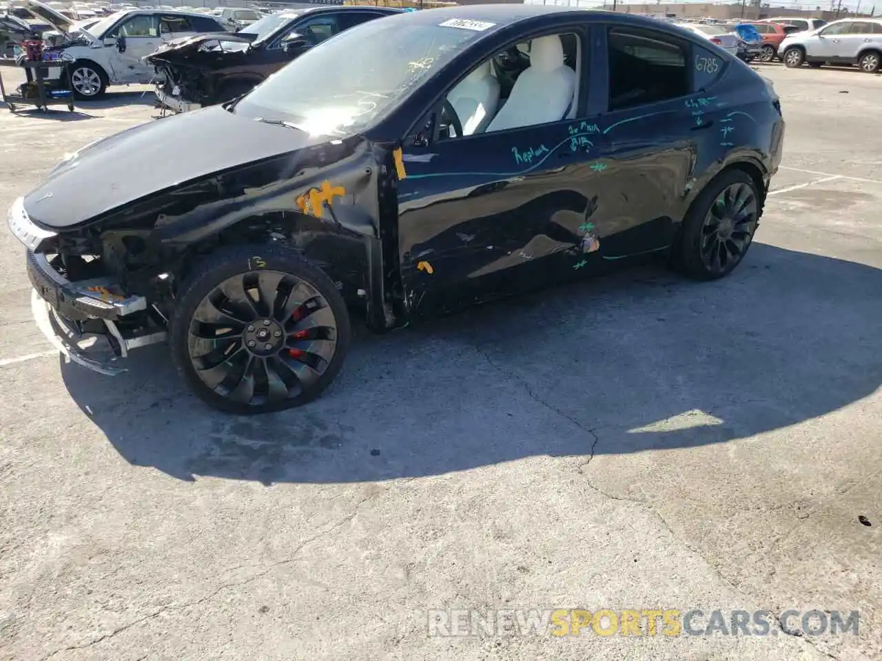 10 Photograph of a damaged car 7SAYGDEF0NF438287 TESLA MODEL Y 2022