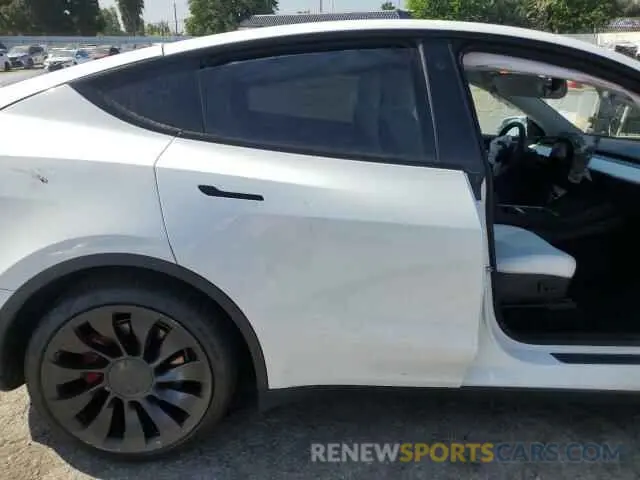 10 Photograph of a damaged car 7SAYGDEF0NF441819 TESLA MODEL Y 2022