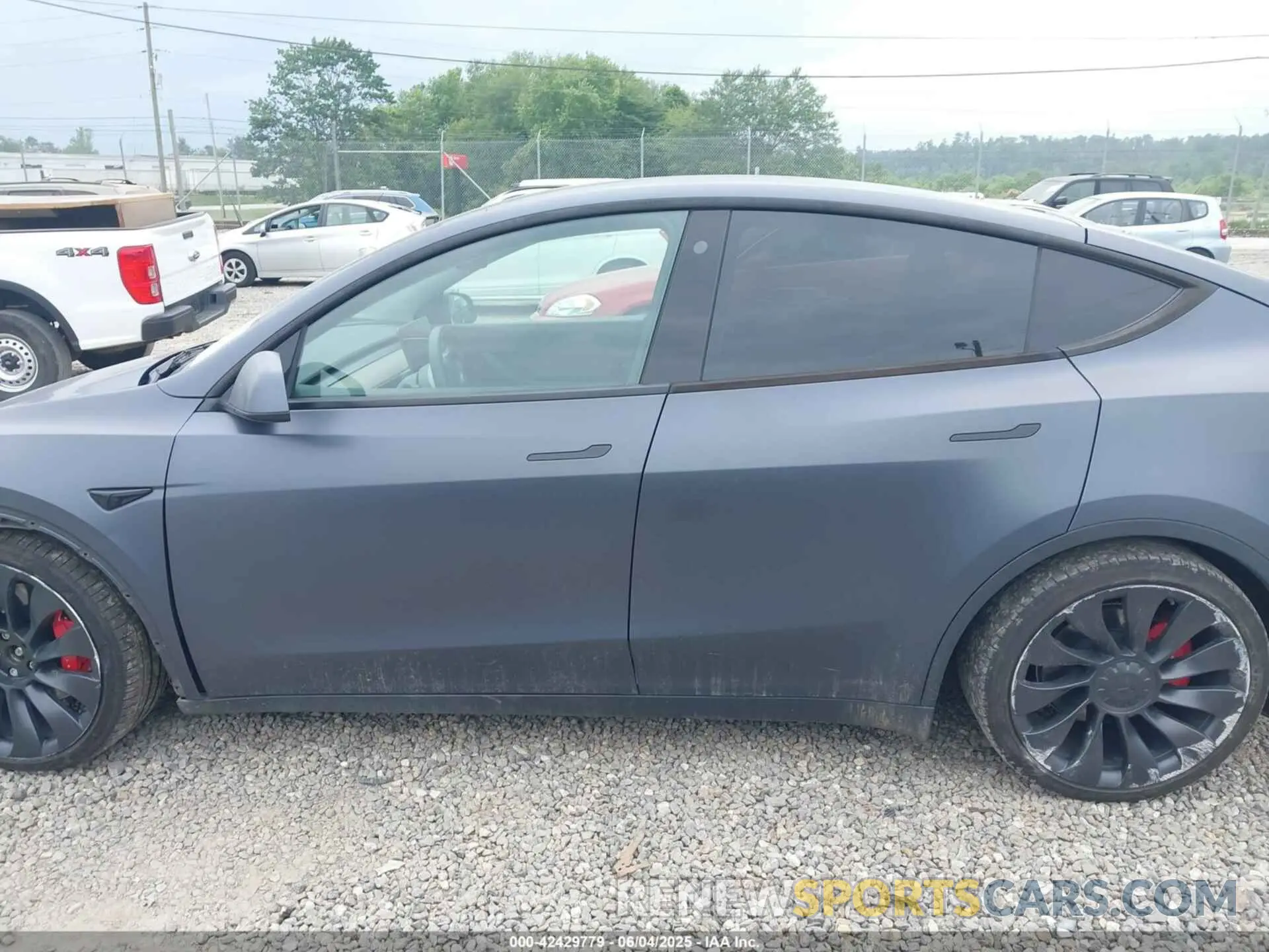 14 Photograph of a damaged car 7SAYGDEF0NF446700 TESLA MODEL Y 2022