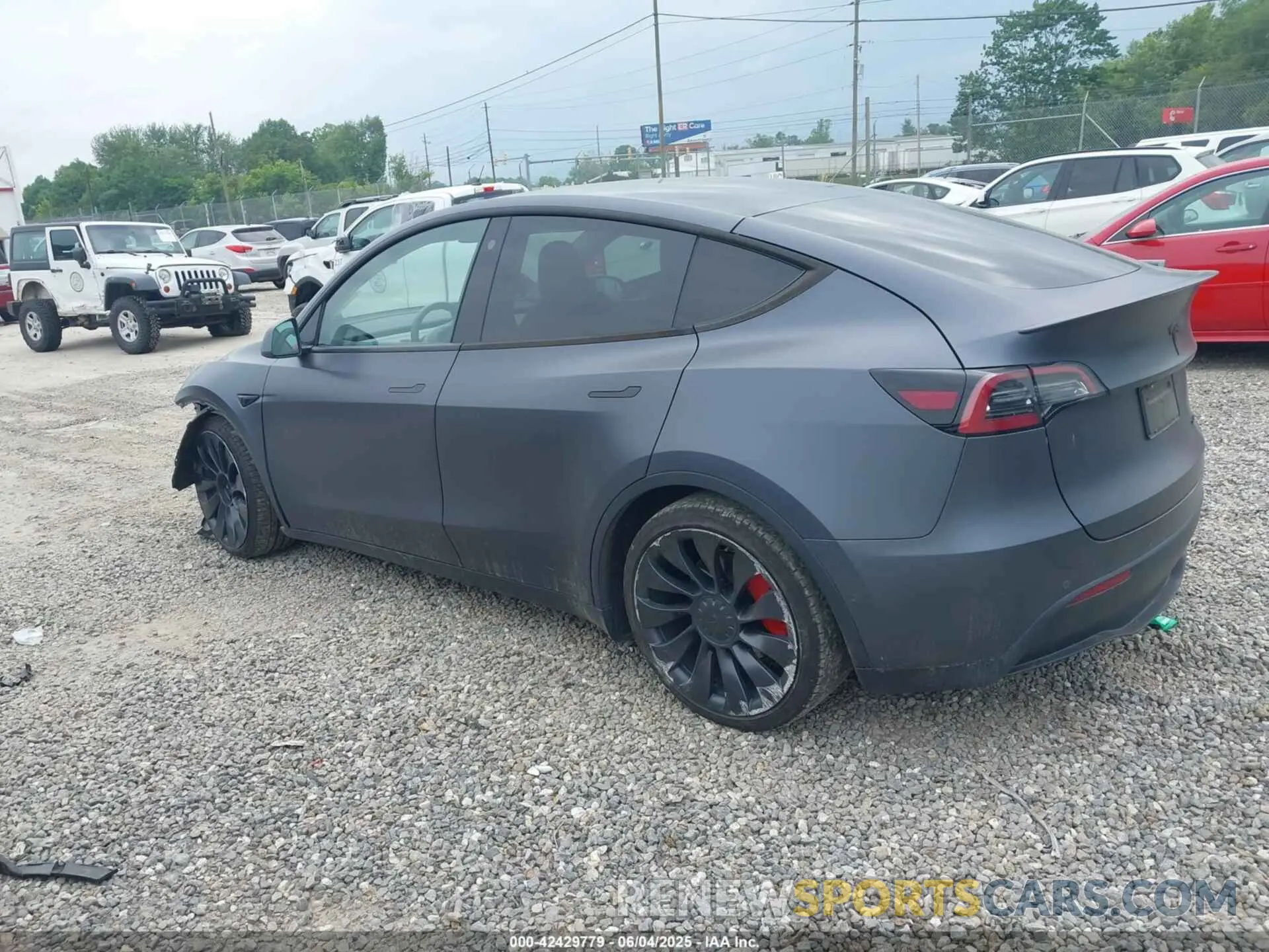 3 Photograph of a damaged car 7SAYGDEF0NF446700 TESLA MODEL Y 2022