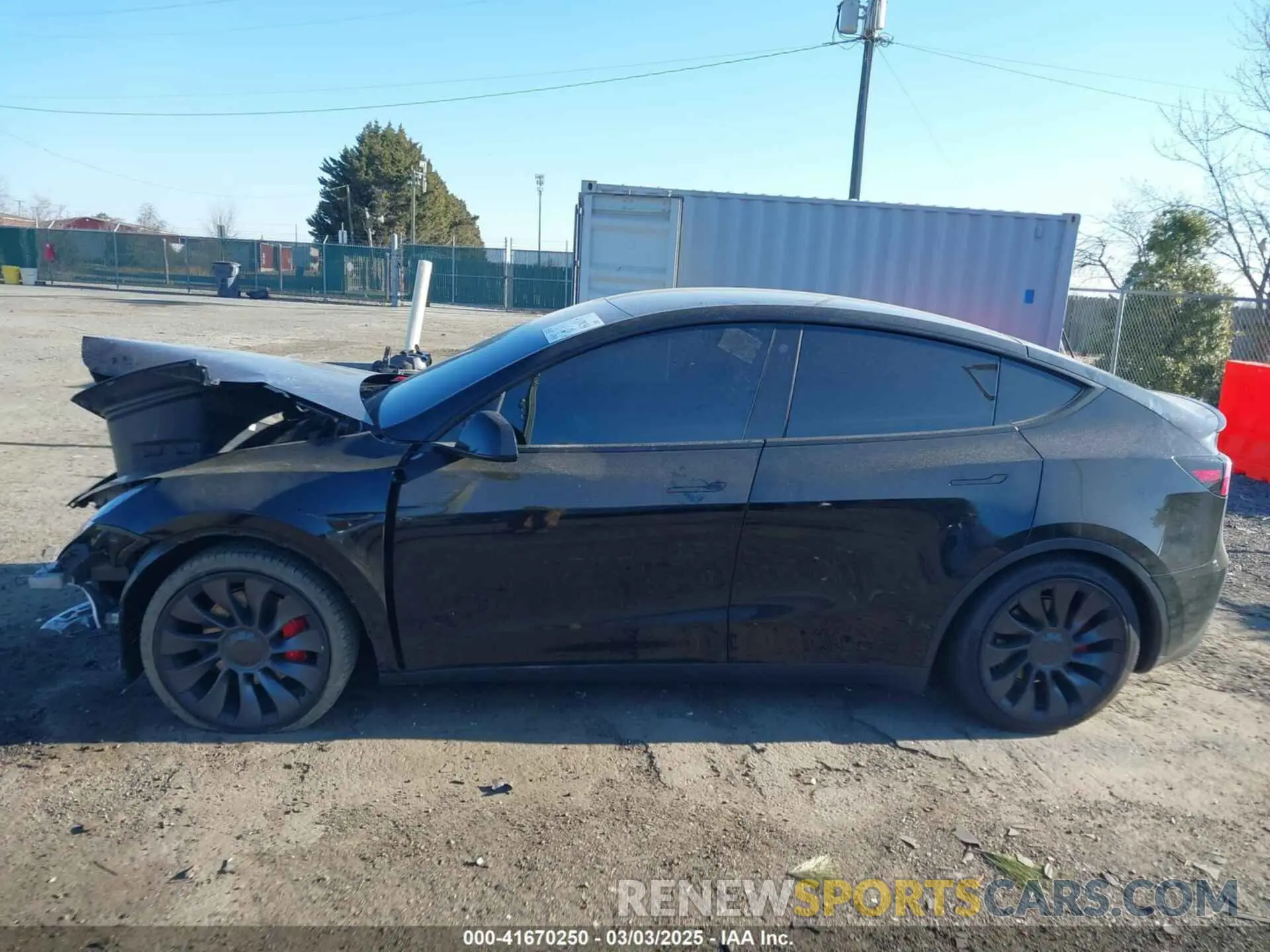 15 Photograph of a damaged car 7SAYGDEF0NF447460 TESLA MODEL Y 2022