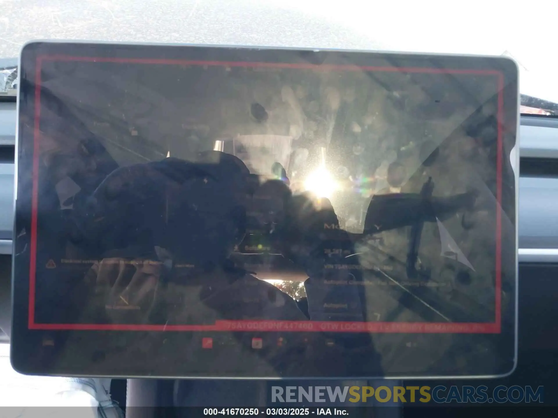 19 Photograph of a damaged car 7SAYGDEF0NF447460 TESLA MODEL Y 2022
