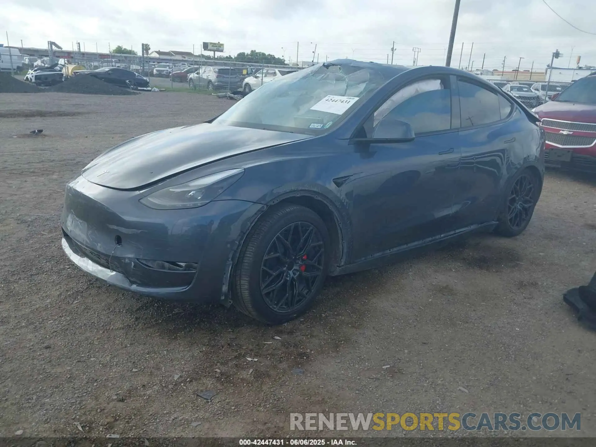 2 Photograph of a damaged car 7SAYGDEF0NF451671 TESLA MODEL Y 2022