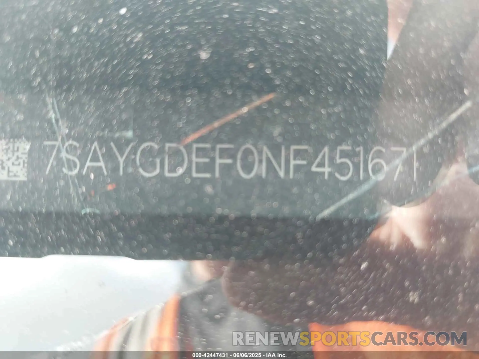 9 Photograph of a damaged car 7SAYGDEF0NF451671 TESLA MODEL Y 2022