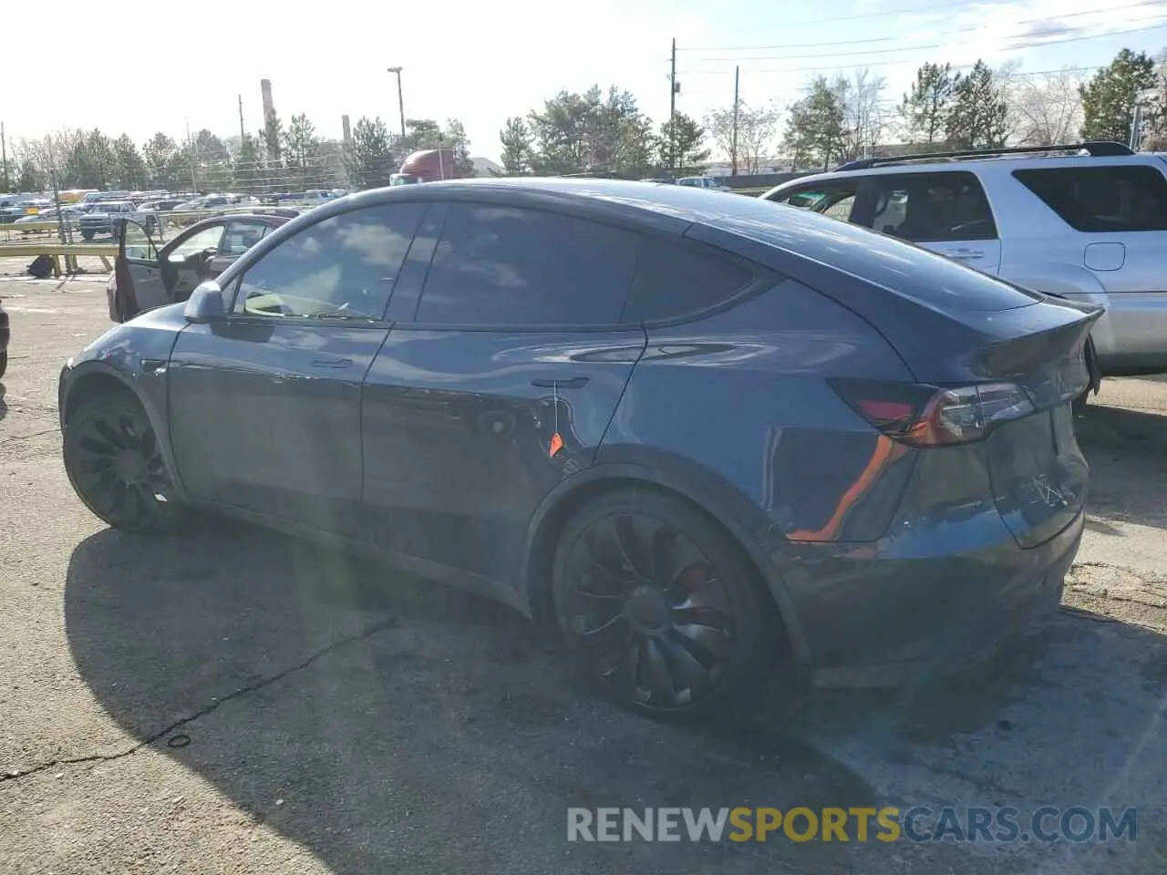 2 Photograph of a damaged car 7SAYGDEF0NF452111 TESLA MODEL Y 2022