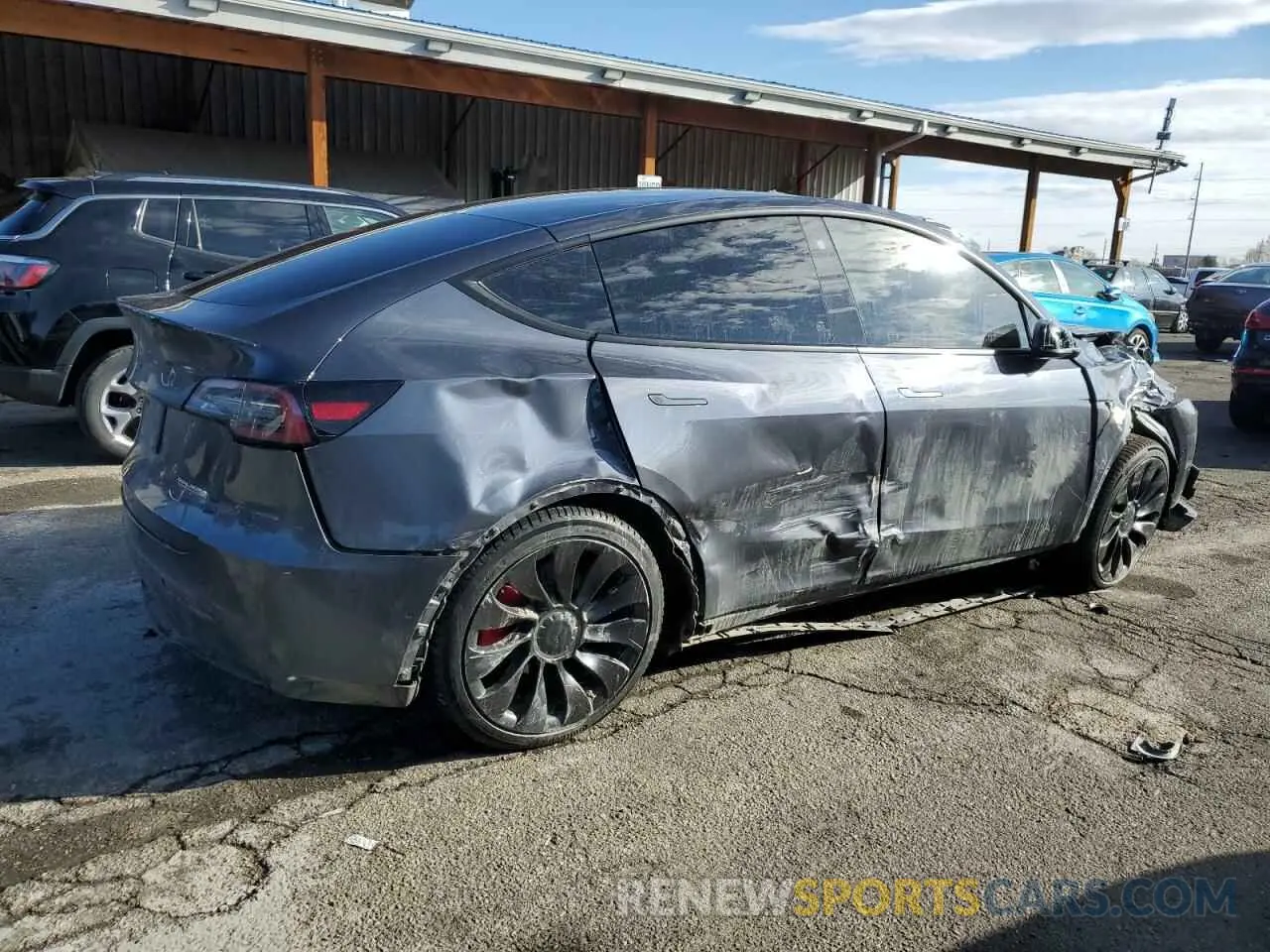 3 Photograph of a damaged car 7SAYGDEF0NF452111 TESLA MODEL Y 2022