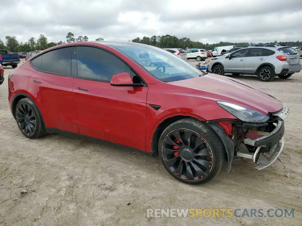 4 Photograph of a damaged car 7SAYGDEF0NF468373 TESLA MODEL Y 2022