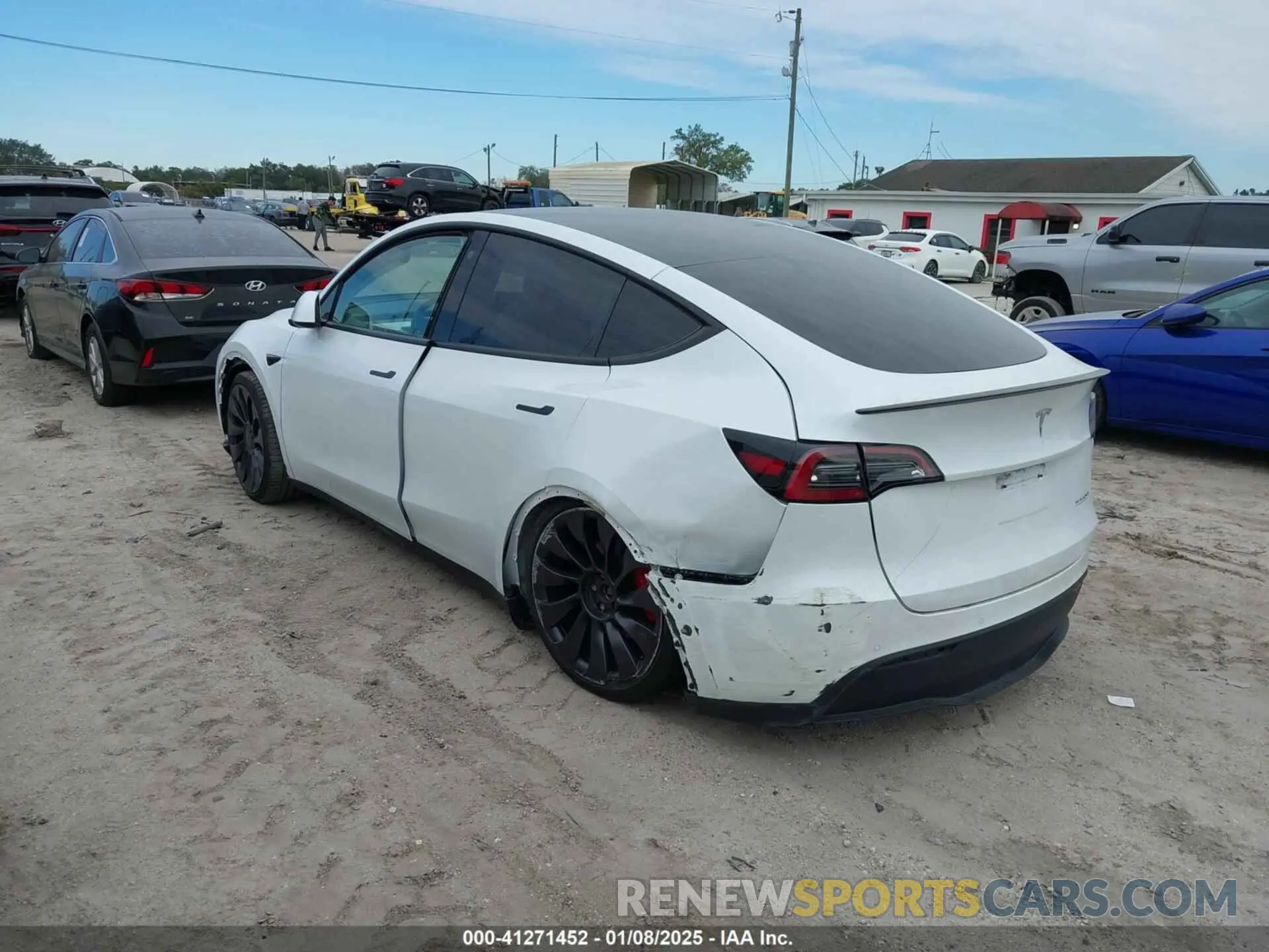 3 Photograph of a damaged car 7SAYGDEF0NF468566 TESLA MODEL Y 2022