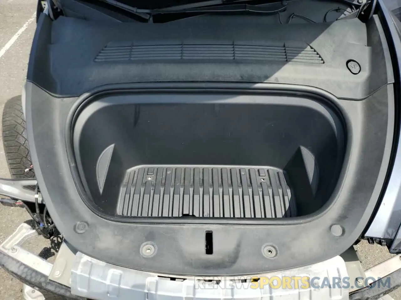 12 Photograph of a damaged car 7SAYGDEF0NF511223 TESLA MODEL Y 2022