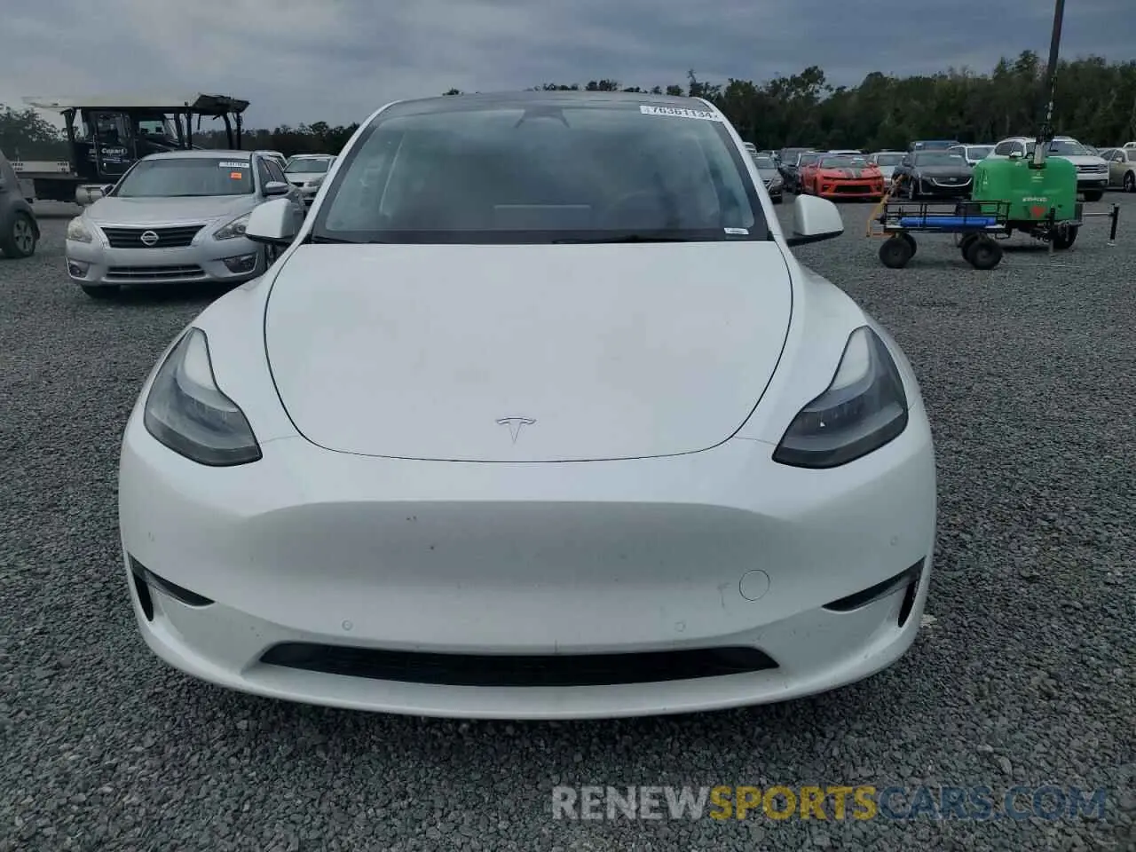 5 Photograph of a damaged car 7SAYGDEF0NF532881 TESLA MODEL Y 2022