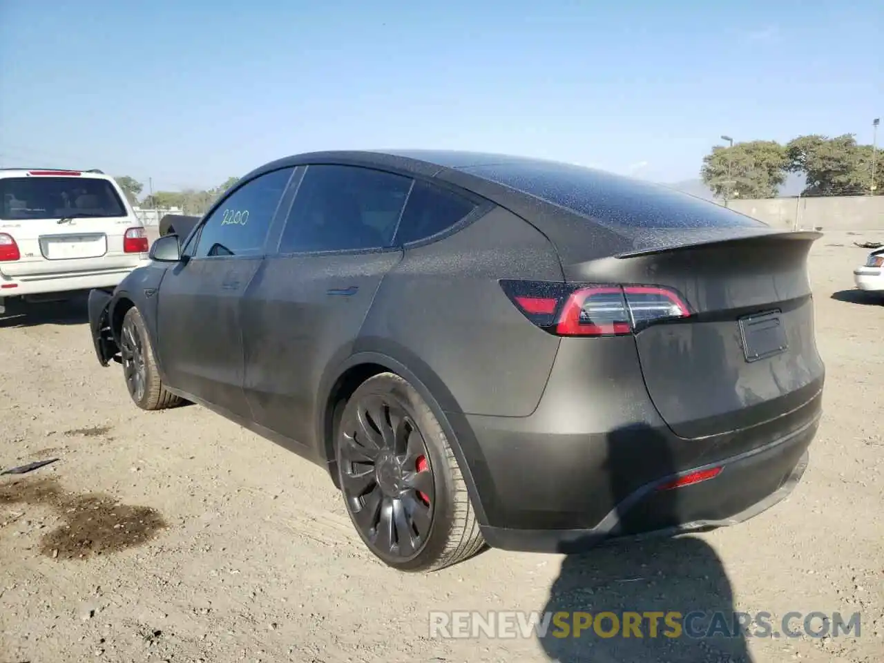 3 Photograph of a damaged car 7SAYGDEF0NF533903 TESLA MODEL Y 2022