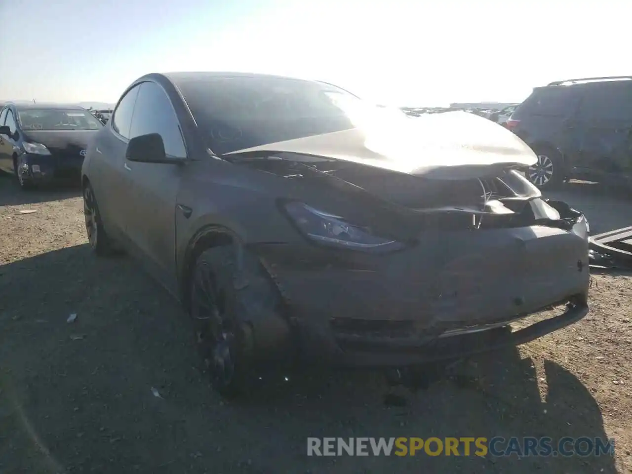 9 Photograph of a damaged car 7SAYGDEF0NF533903 TESLA MODEL Y 2022