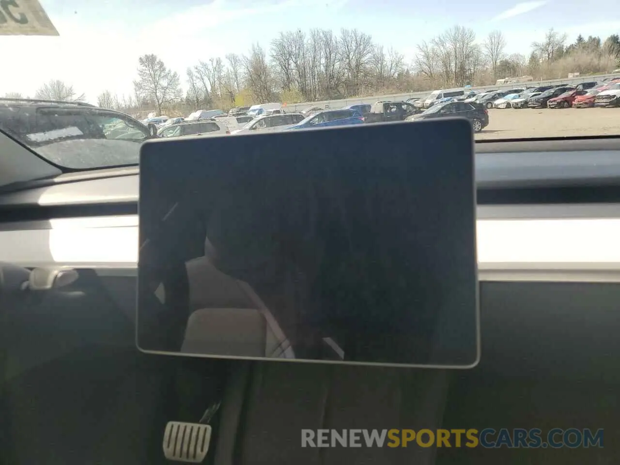 9 Photograph of a damaged car 7SAYGDEF0NF540026 TESLA MODEL Y 2022