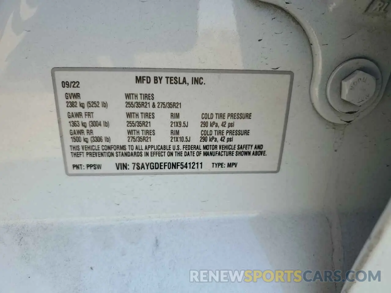 13 Photograph of a damaged car 7SAYGDEF0NF541211 TESLA MODEL Y 2022