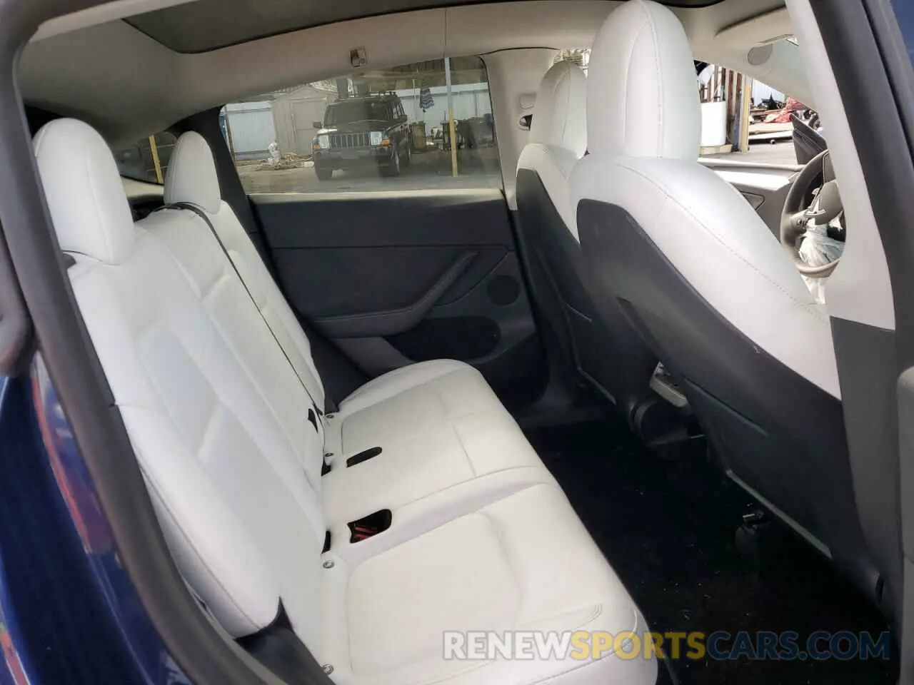 12 Photograph of a damaged car 7SAYGDEF0NF564231 TESLA MODEL Y 2022