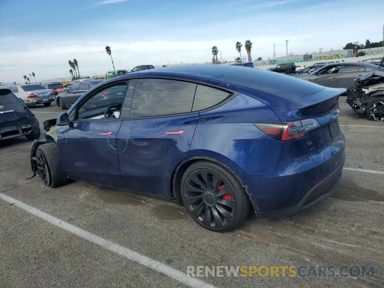 2 Photograph of a damaged car 7SAYGDEF0NF564231 TESLA MODEL Y 2022