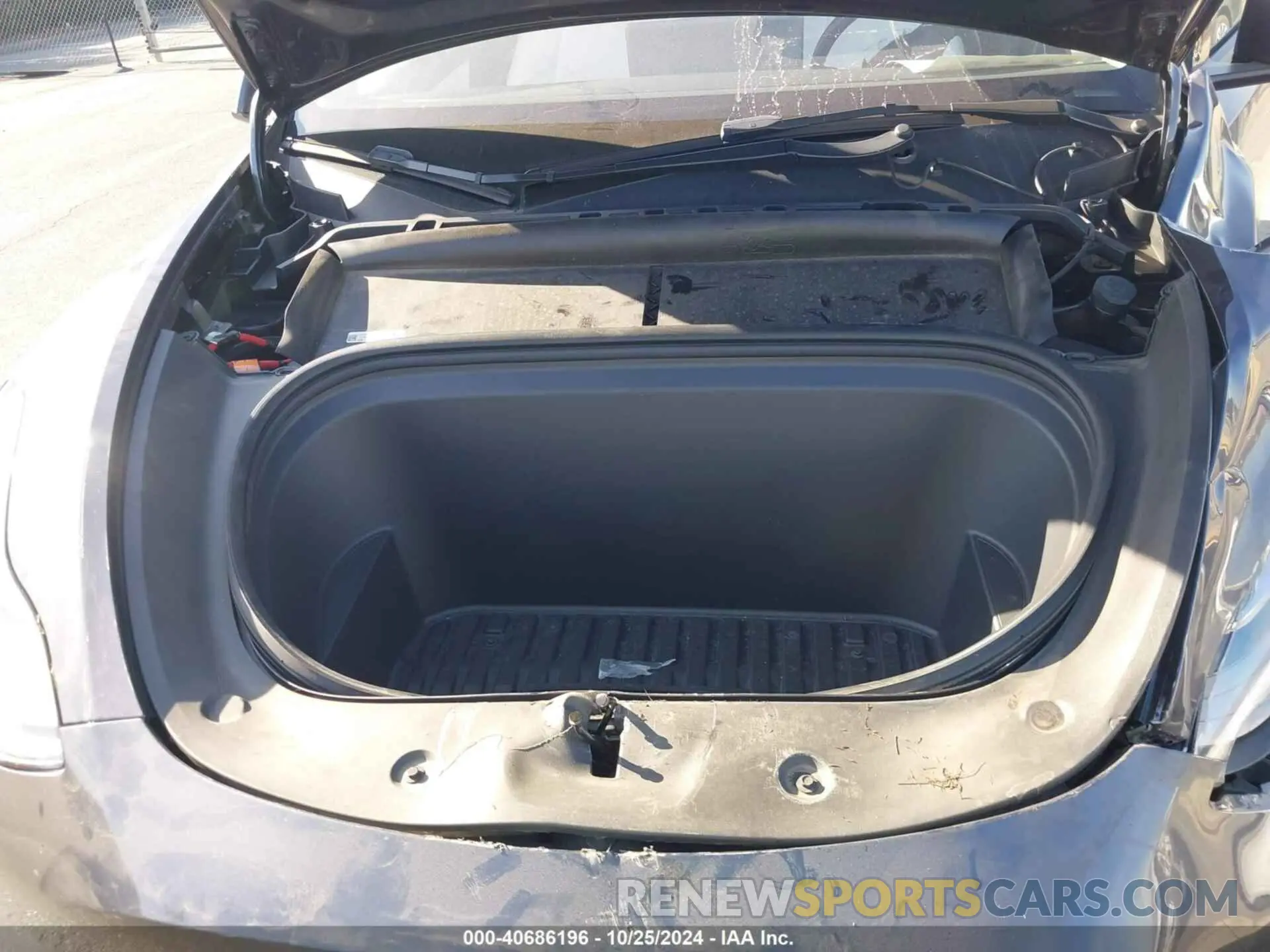 10 Photograph of a damaged car 7SAYGDEF1NF368587 TESLA MODEL Y 2022