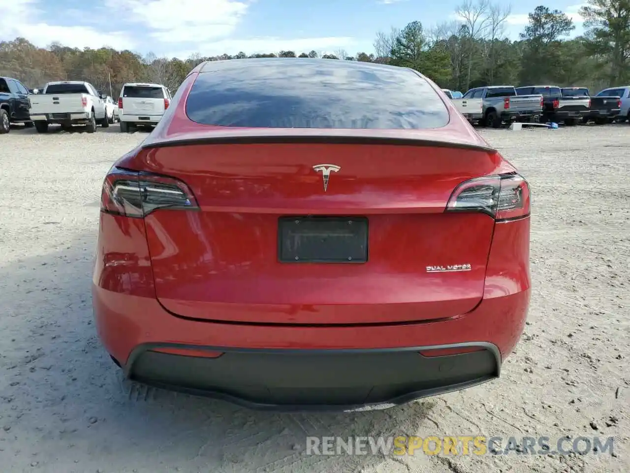 6 Photograph of a damaged car 7SAYGDEF1NF377130 TESLA MODEL Y 2022