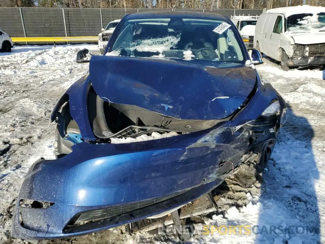 5 Photograph of a damaged car 7SAYGDEF1NF378634 TESLA MODEL Y 2022