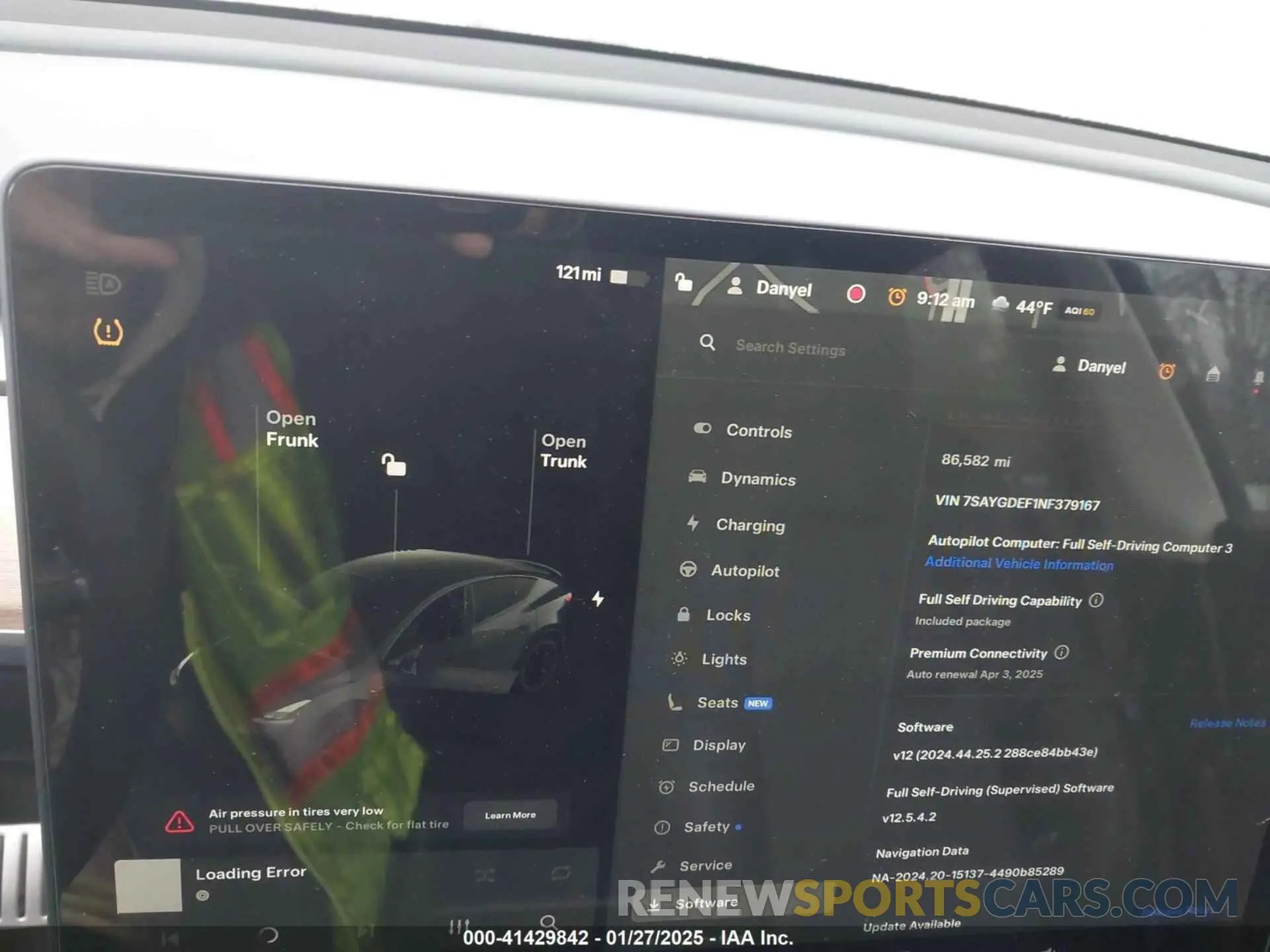 18 Photograph of a damaged car 7SAYGDEF1NF379167 TESLA MODEL Y 2022