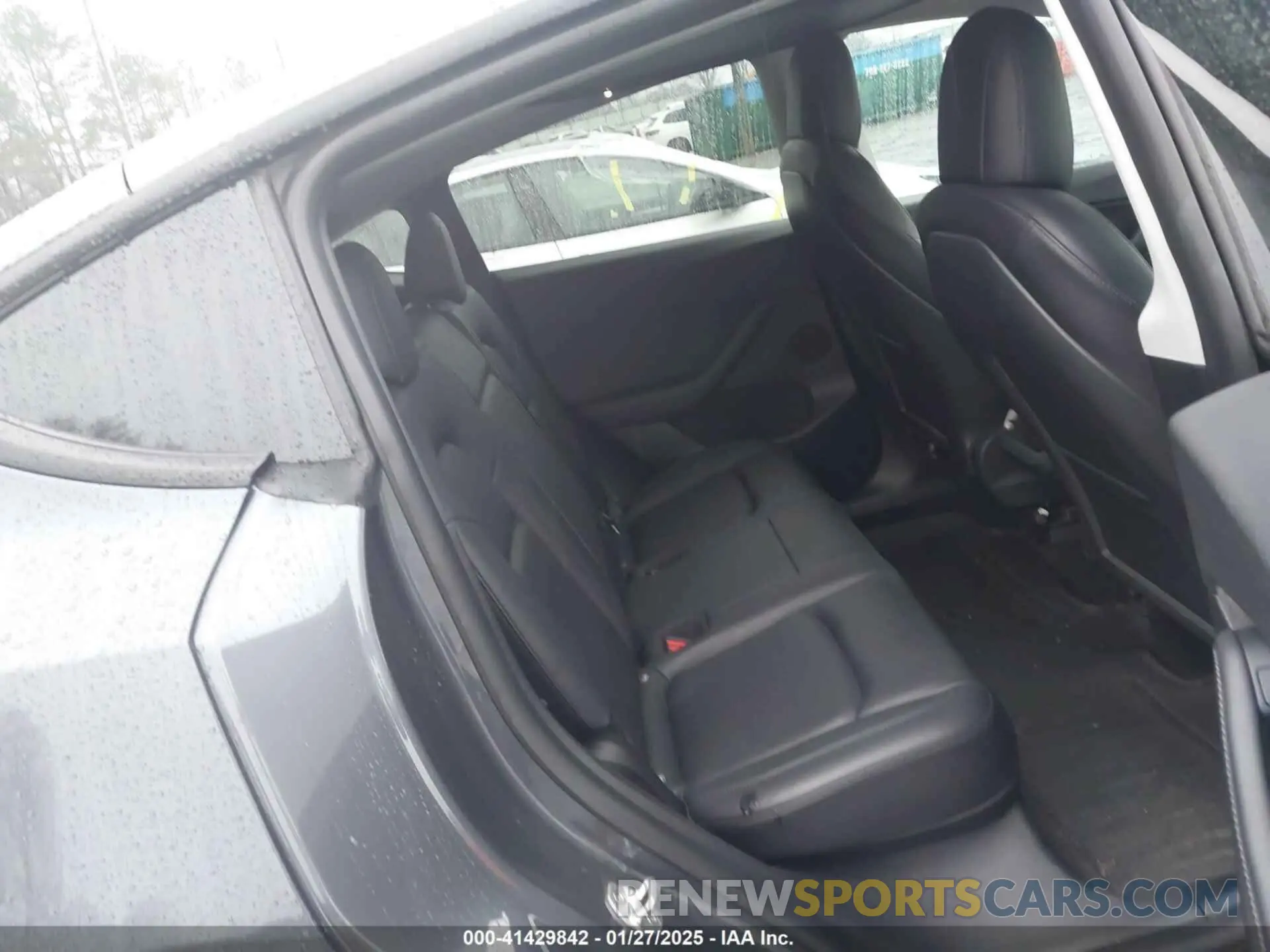 8 Photograph of a damaged car 7SAYGDEF1NF379167 TESLA MODEL Y 2022