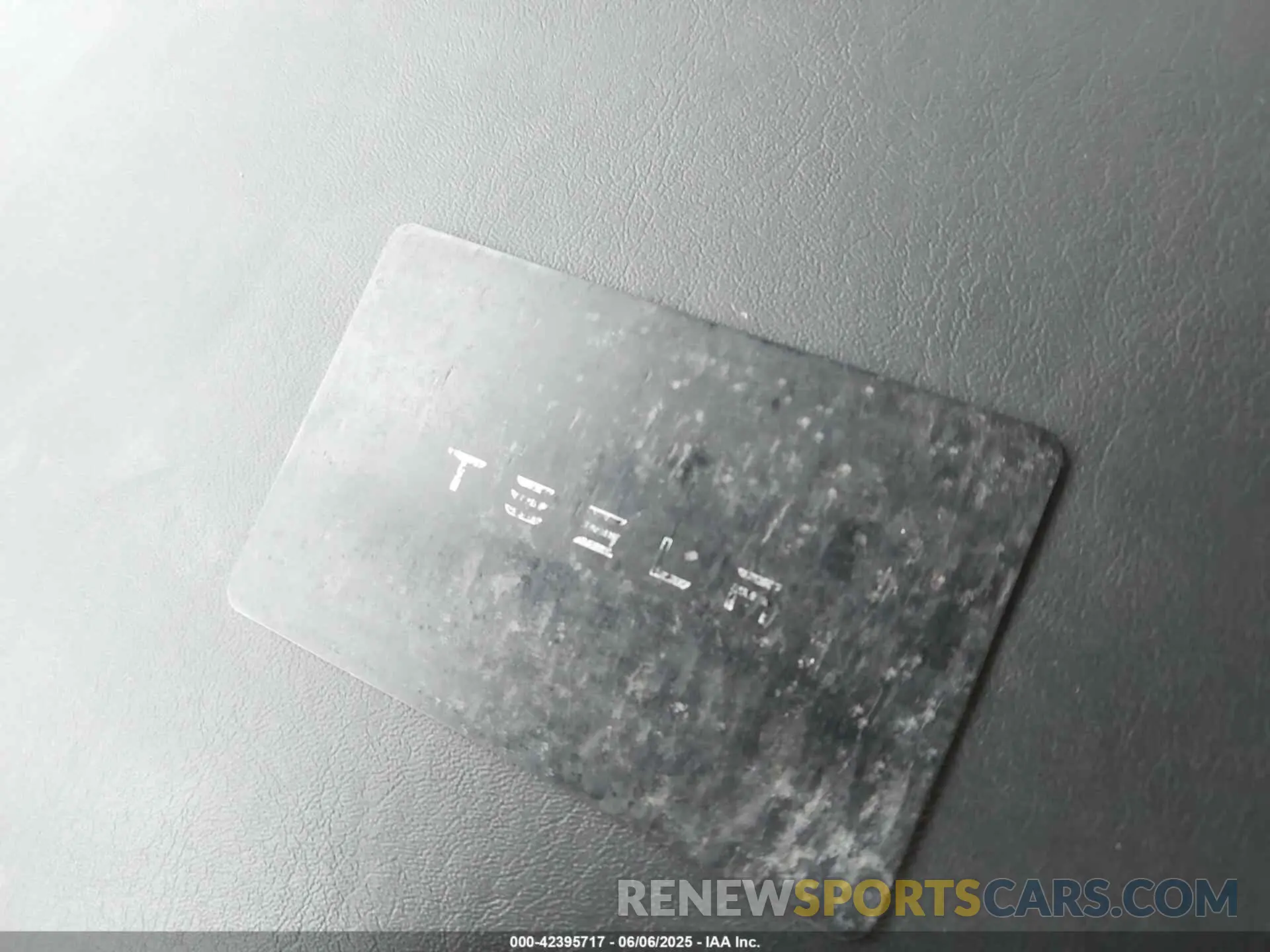 11 Photograph of a damaged car 7SAYGDEF1NF379668 TESLA MODEL Y 2022