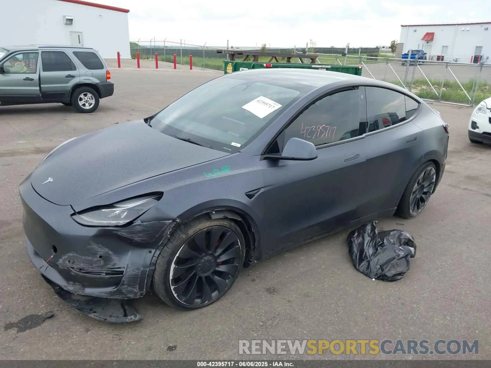 2 Photograph of a damaged car 7SAYGDEF1NF379668 TESLA MODEL Y 2022