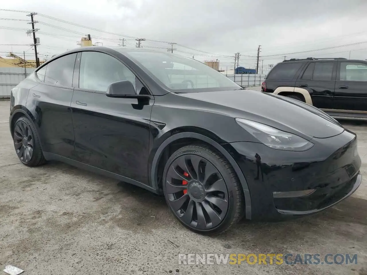 4 Photograph of a damaged car 7SAYGDEF1NF395613 TESLA MODEL Y 2022