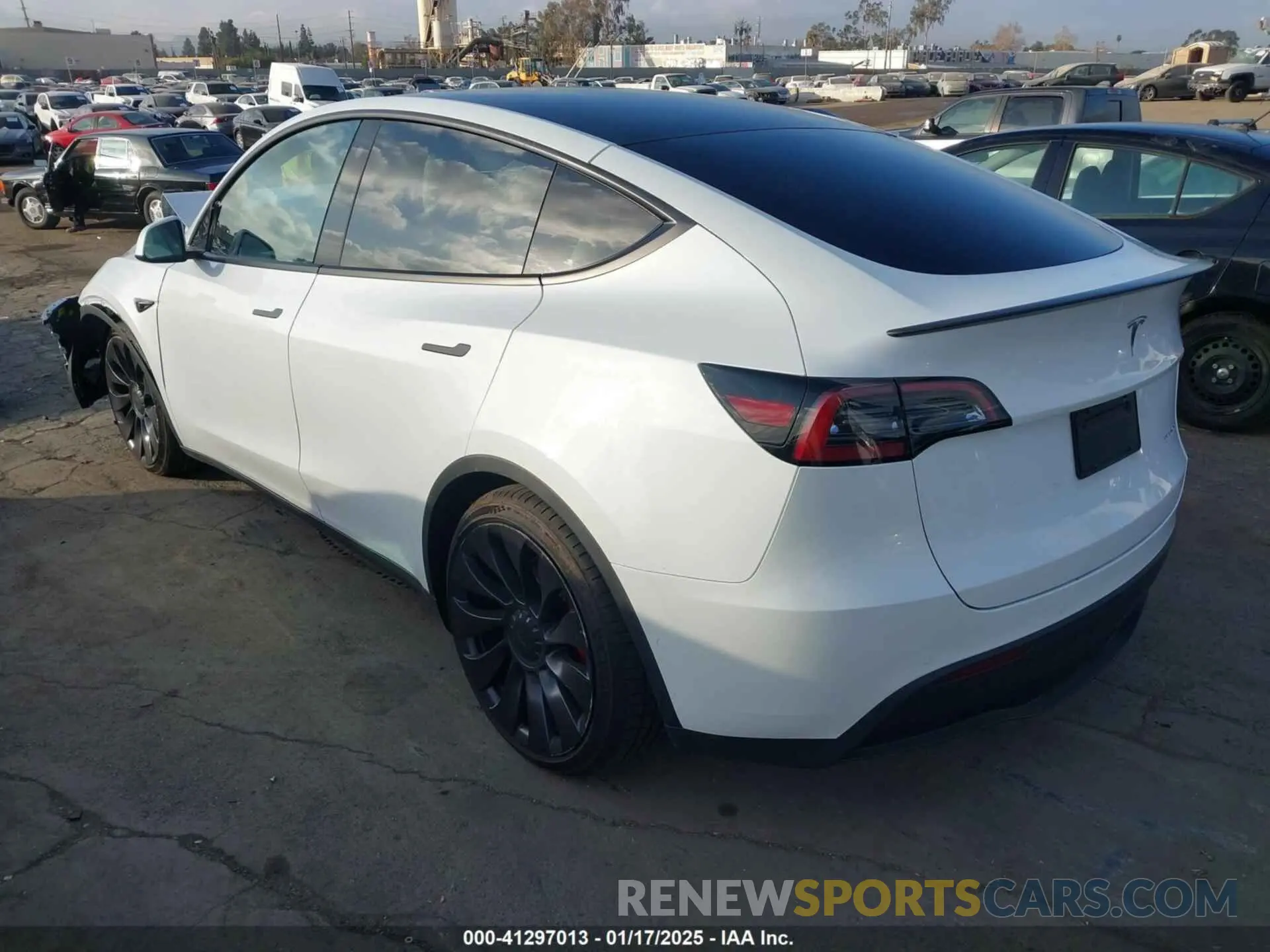 3 Photograph of a damaged car 7SAYGDEF1NF405072 TESLA MODEL Y 2022