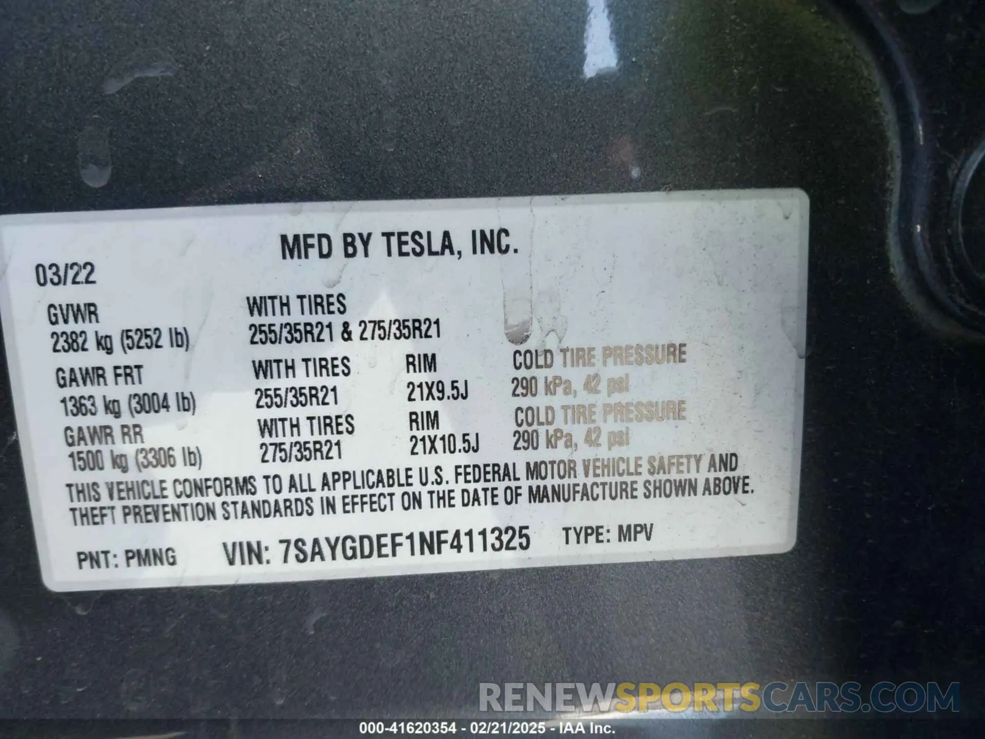 8 Photograph of a damaged car 7SAYGDEF1NF411325 TESLA MODEL Y 2022