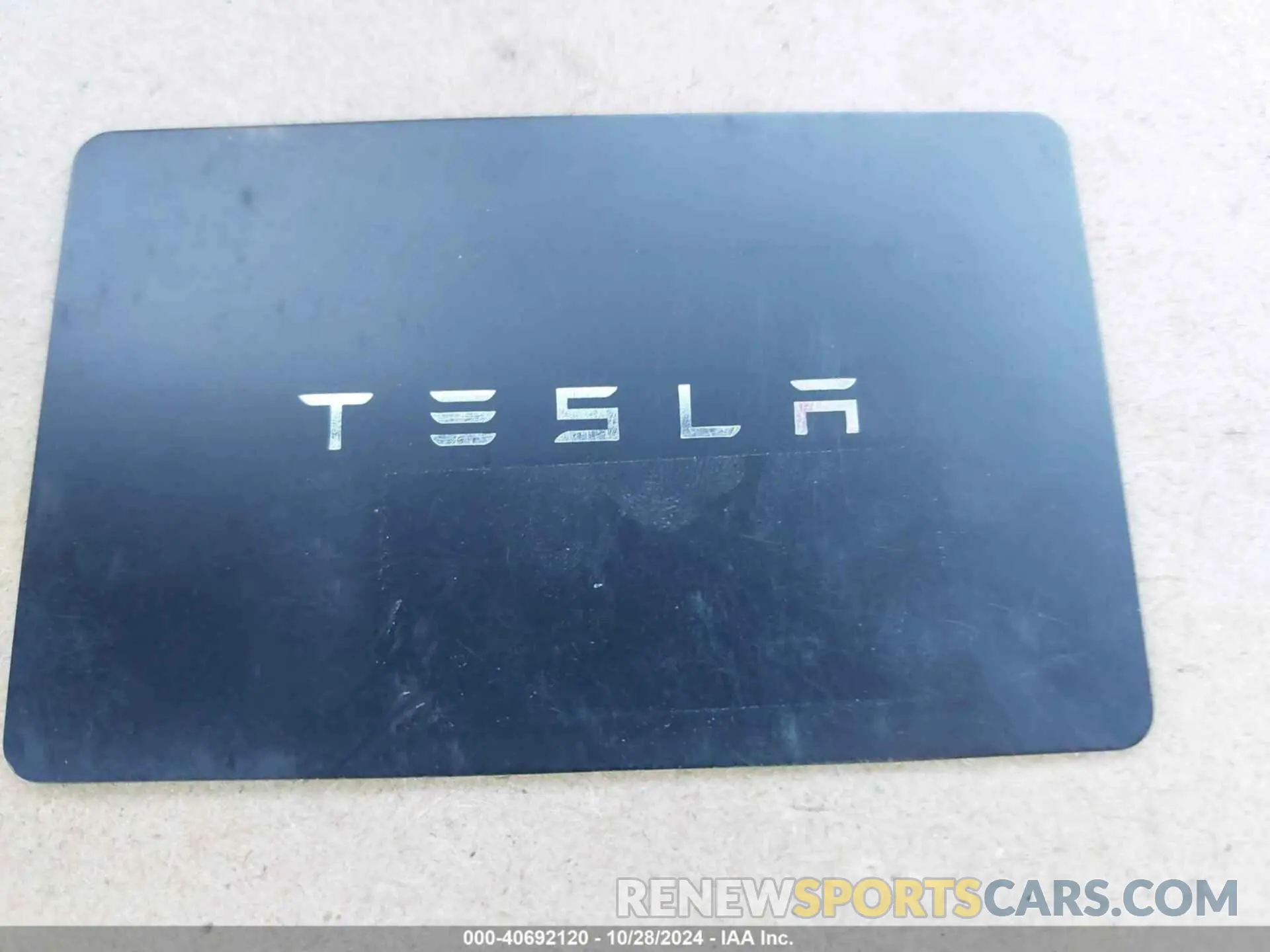 11 Photograph of a damaged car 7SAYGDEF1NF411342 TESLA MODEL Y 2022