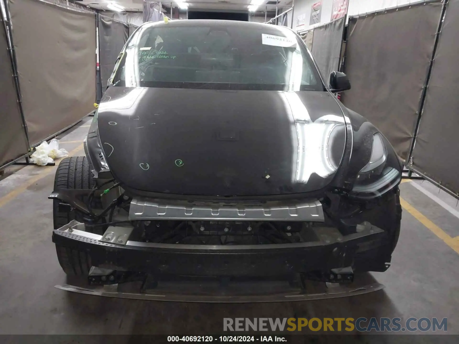 13 Photograph of a damaged car 7SAYGDEF1NF411342 TESLA MODEL Y 2022