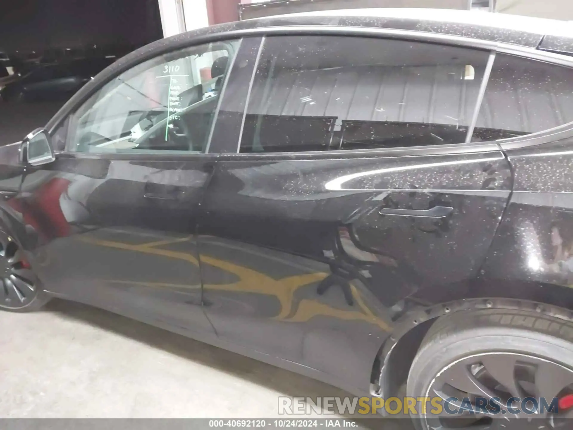 15 Photograph of a damaged car 7SAYGDEF1NF411342 TESLA MODEL Y 2022