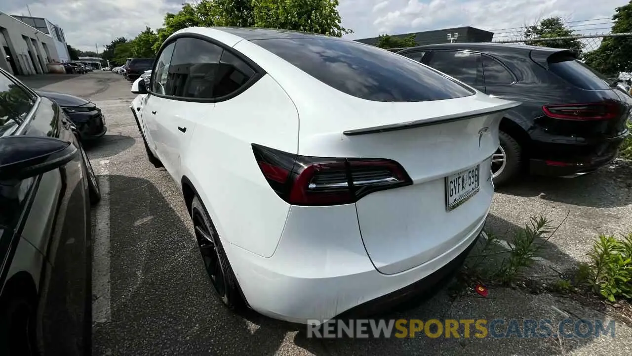 3 Photograph of a damaged car 7SAYGDEF1NF436290 TESLA MODEL Y 2022