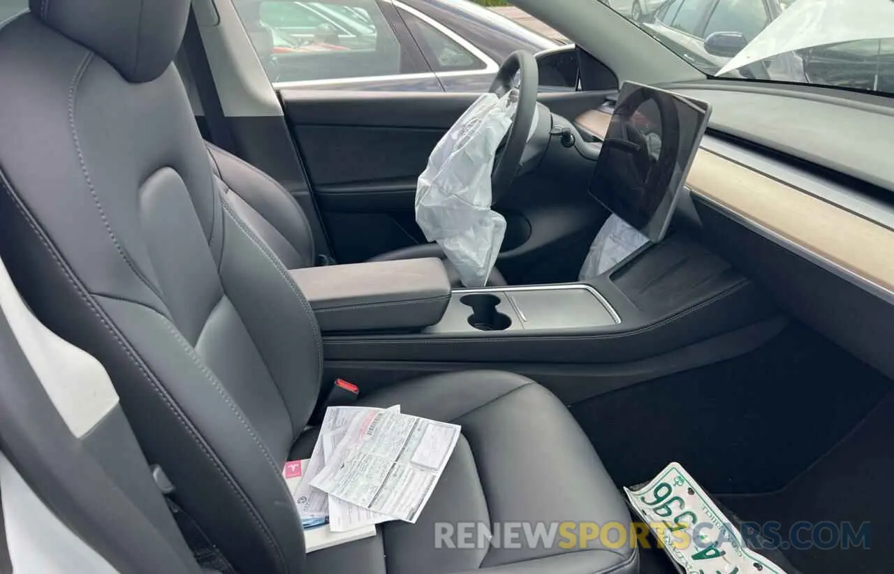 5 Photograph of a damaged car 7SAYGDEF1NF436290 TESLA MODEL Y 2022