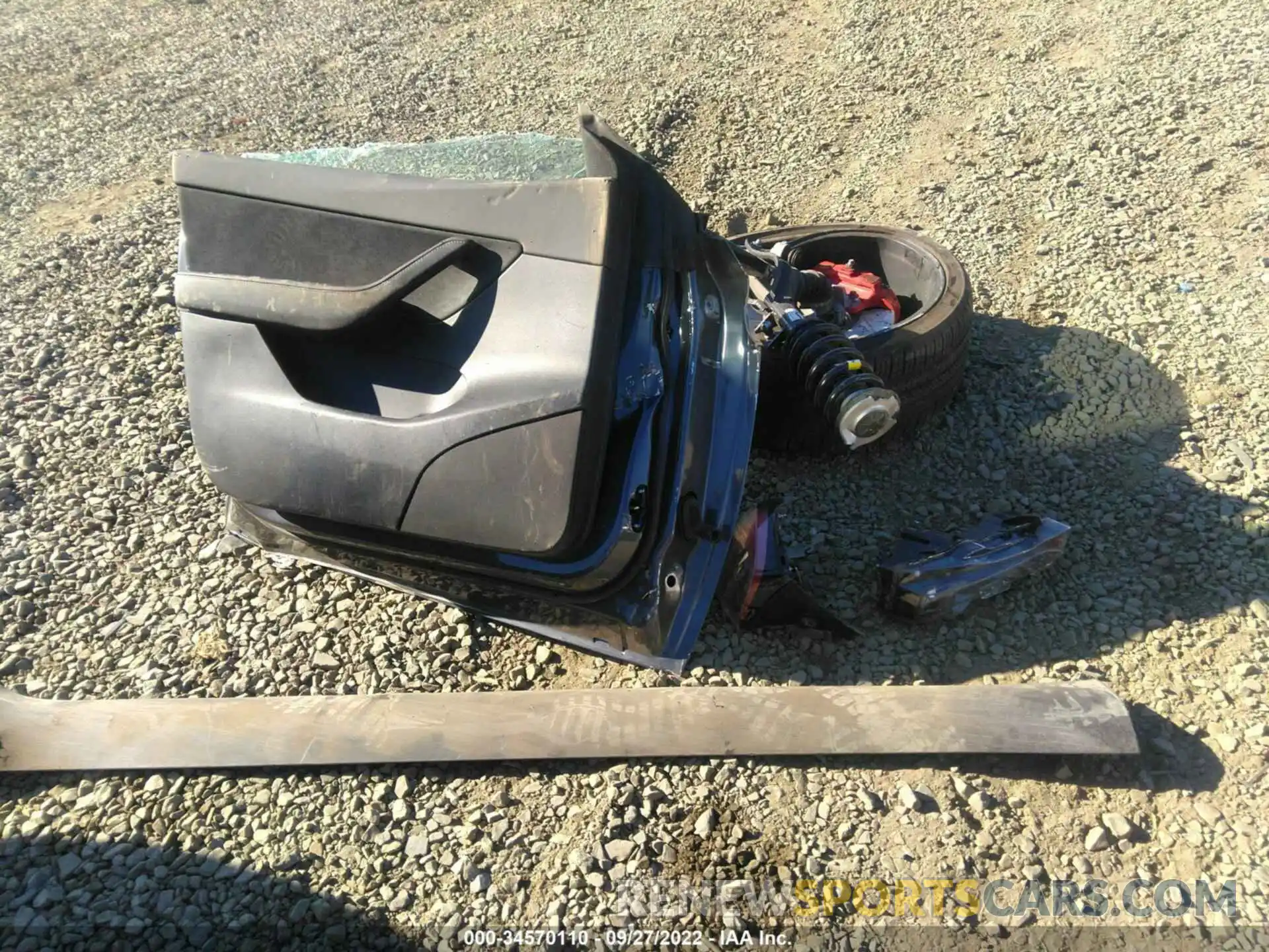 12 Photograph of a damaged car 7SAYGDEF1NF446110 TESLA MODEL Y 2022