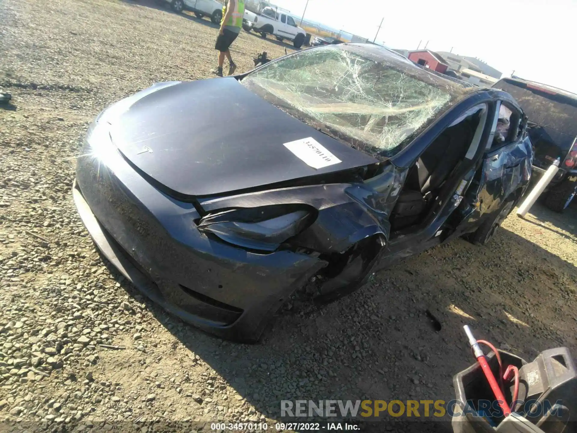 2 Photograph of a damaged car 7SAYGDEF1NF446110 TESLA MODEL Y 2022