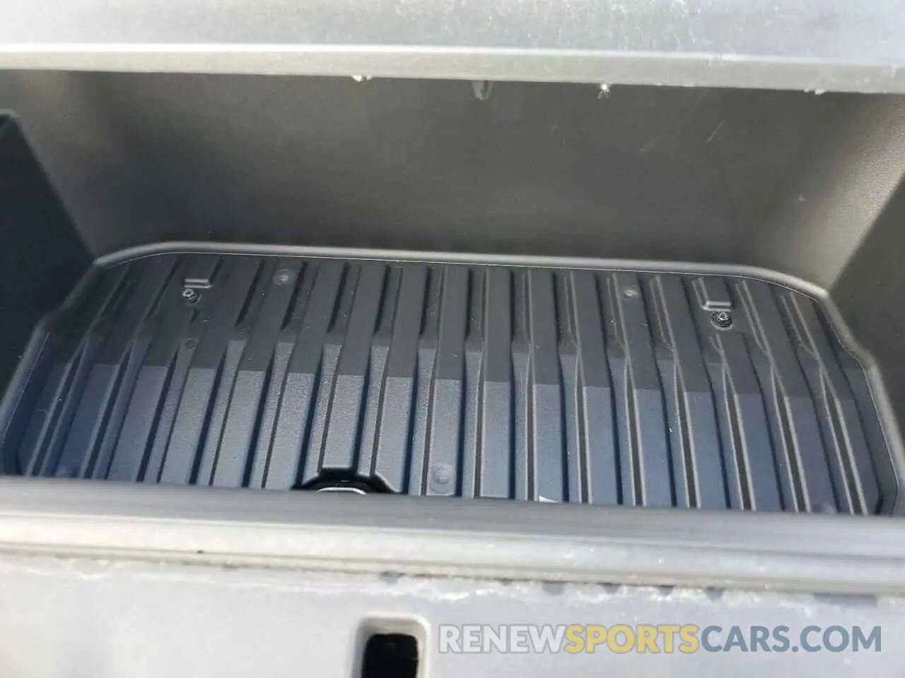 13 Photograph of a damaged car 7SAYGDEF1NF453235 TESLA MODEL Y 2022
