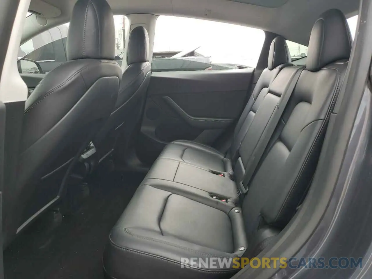 11 Photograph of a damaged car 7SAYGDEF1NF457494 TESLA MODEL Y 2022