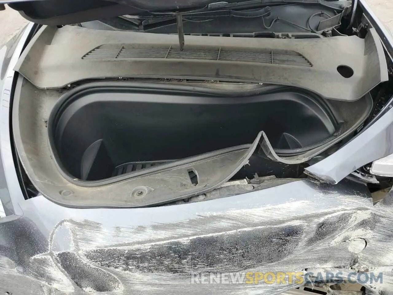 12 Photograph of a damaged car 7SAYGDEF1NF457494 TESLA MODEL Y 2022